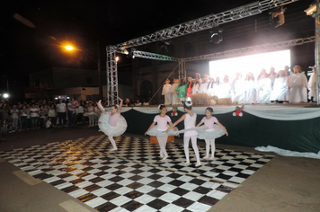 Foto - Pejuçara renova seus laços de fraternidade na abertura do Natal Iluminado