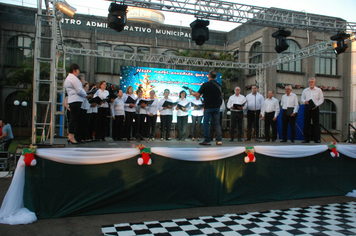 Foto - Pejuçara renova seus laços de fraternidade na abertura do Natal Iluminado