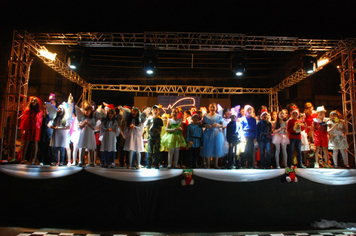 Foto - Pejuçara renova seus laços de fraternidade na abertura do Natal Iluminado