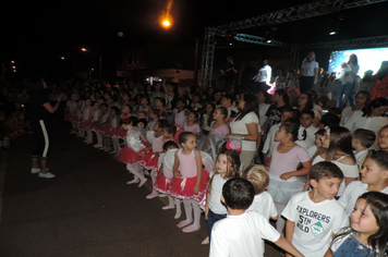 Foto - Pejuçara renova seus laços de fraternidade na abertura do Natal Iluminado