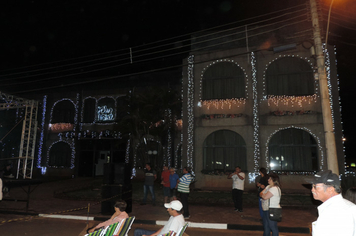Foto - Pejuçara renova seus laços de fraternidade na abertura do Natal Iluminado