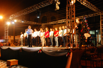 Foto - Pejuçara renova seus laços de fraternidade na abertura do Natal Iluminado