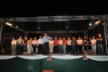 Foto - Pejuçara renova seus laços de fraternidade na abertura do Natal Iluminado