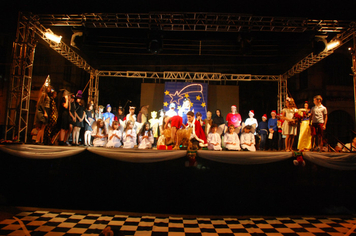 Foto - Pejuçara renova seus laços de fraternidade na abertura do Natal Iluminado