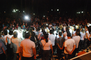 Foto - Pejuçara renova seus laços de fraternidade na abertura do Natal Iluminado