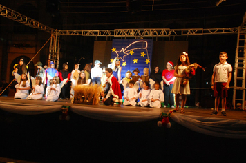 Foto - Pejuçara renova seus laços de fraternidade na abertura do Natal Iluminado