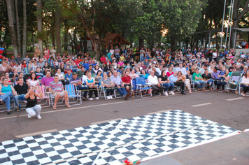Foto - Pejuçara renova seus laços de fraternidade na abertura do Natal Iluminado