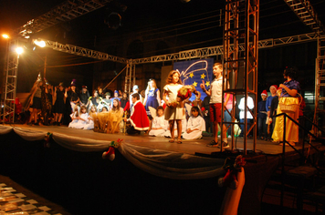 Foto - Pejuçara renova seus laços de fraternidade na abertura do Natal Iluminado