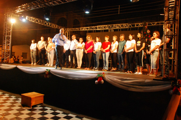 Foto - Pejuçara renova seus laços de fraternidade na abertura do Natal Iluminado