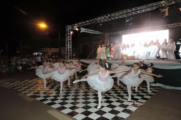 Foto - Pejuçara renova seus laços de fraternidade na abertura do Natal Iluminado