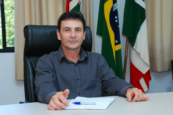 Foto - posse DANIEL VINCENSI prefeito