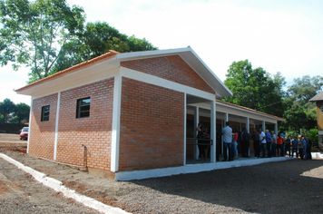 Foto - Prefeito entrega Quadra Colonial Ester Tercila Vincenzi Buzzatti