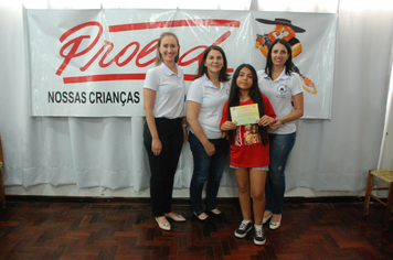 Foto - Prefeito participa de formatura do Proerd
