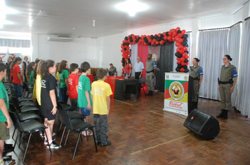 Foto - Prefeito participa de formatura do Proerd
