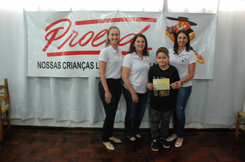 Foto - Prefeito participa de formatura do Proerd