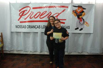 Foto - Prefeito participa de formatura do Proerd