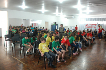 Foto - Prefeito participa de formatura do Proerd