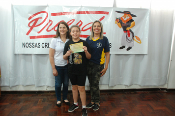 Foto - Prefeito participa de formatura do Proerd