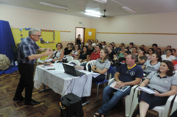 Foto - Prefeito participa de reuniões de abertura do ano letivo na EMP, EMEI E CEPIB