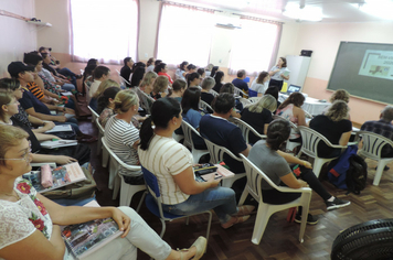 Foto - Prefeito participa de reuniões de abertura do ano letivo na EMP, EMEI E CEPIB