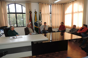 Foto - Prefeito recebe Deputado Federal Pedro Westphalen