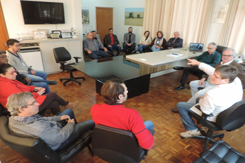 Foto - Prefeito recebe Deputado Federal Pedro Westphalen