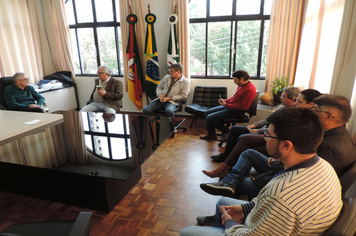 Foto - Prefeito recebe Deputado Federal Pedro Westphalen