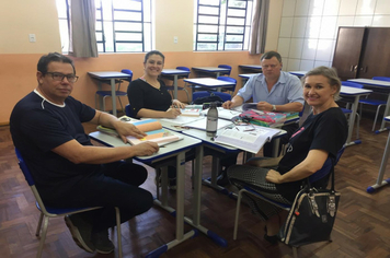 Foto - Professores participam de mais um encontro para discussão sobre a BNCC