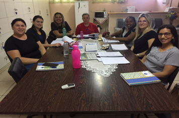 Foto - Professores participam de mais um encontro para discussão sobre a BNCC
