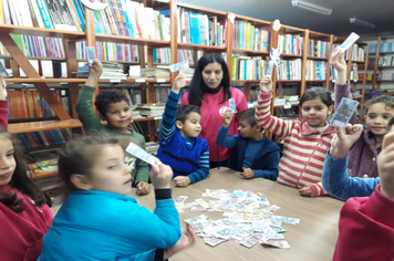 Foto - Programa de Educação Fiscal é aplicado para alunos da rede municipal e estadual de ensino em Pejuçara