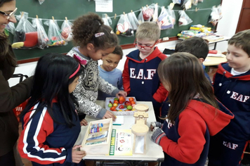 Foto - Programa de Educação Fiscal é aplicado para alunos da rede municipal e estadual de ensino em Pejuçara