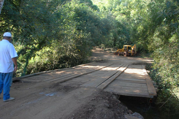 Foto - Reconstrução da Ponte da Linha Pedreira