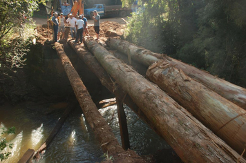 Foto - Reconstrução da Ponte da Linha Pedreira