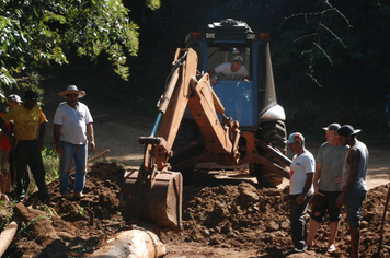 Foto - Reconstrução da Ponte da Linha Pedreira