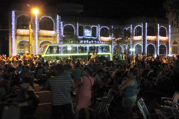 Foto - Show do Natal Iluminado de Pejuçara teve risos, lágrimas de emoção e muita gratidão