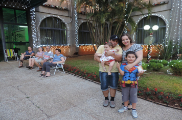 Foto - Show e fogos de artificio para marcar a chegada do Papai Noel