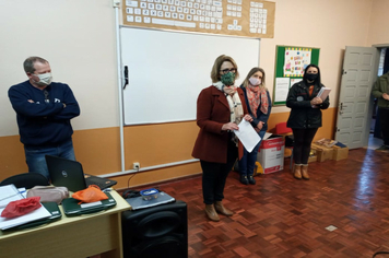 Foto - SMEC reúne professores para retorno do recesso escolar