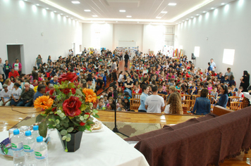 Foto - Tiago Linck encanta e emociona comunidade Pejuçarense