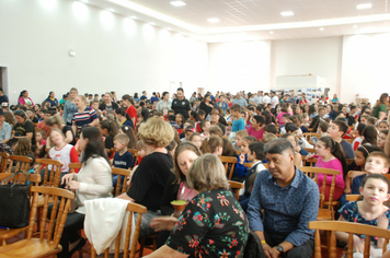 Foto - Tiago Linck encanta e emociona comunidade Pejuçarense