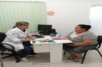 Foto - Turno estendido da SMS devido ao Outubro Rosa.