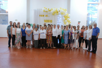 Foto - Um brinde a alegria de bem viver no Reveillon dos idosos