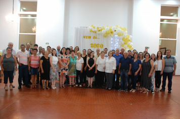 Foto - Um brinde a alegria de bem viver no Reveillon dos idosos