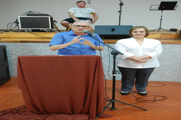 Foto - Um brinde a alegria de bem viver no Reveillon dos idosos