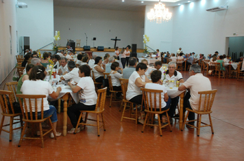 Foto - Um brinde a alegria de bem viver no Reveillon dos idosos