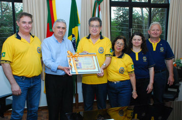 Foto - visita GOVERNADOR DO LIONS