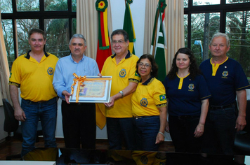 Foto - visita GOVERNADOR DO LIONS