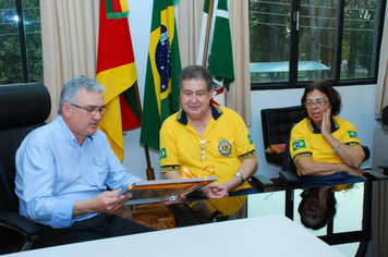 Foto - visita GOVERNADOR DO LIONS