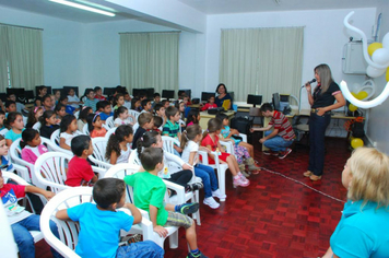 Foto - VOLTA ÀS AULAS E.M