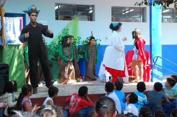 Foto - VOLTA ÀS AULAS E.M