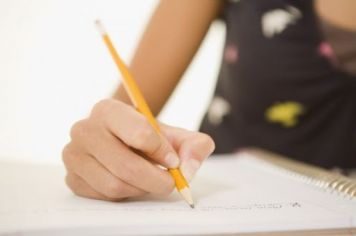 Curso de redação ofertado pela Administração Municipal é elogiado por professor e alunos participantes